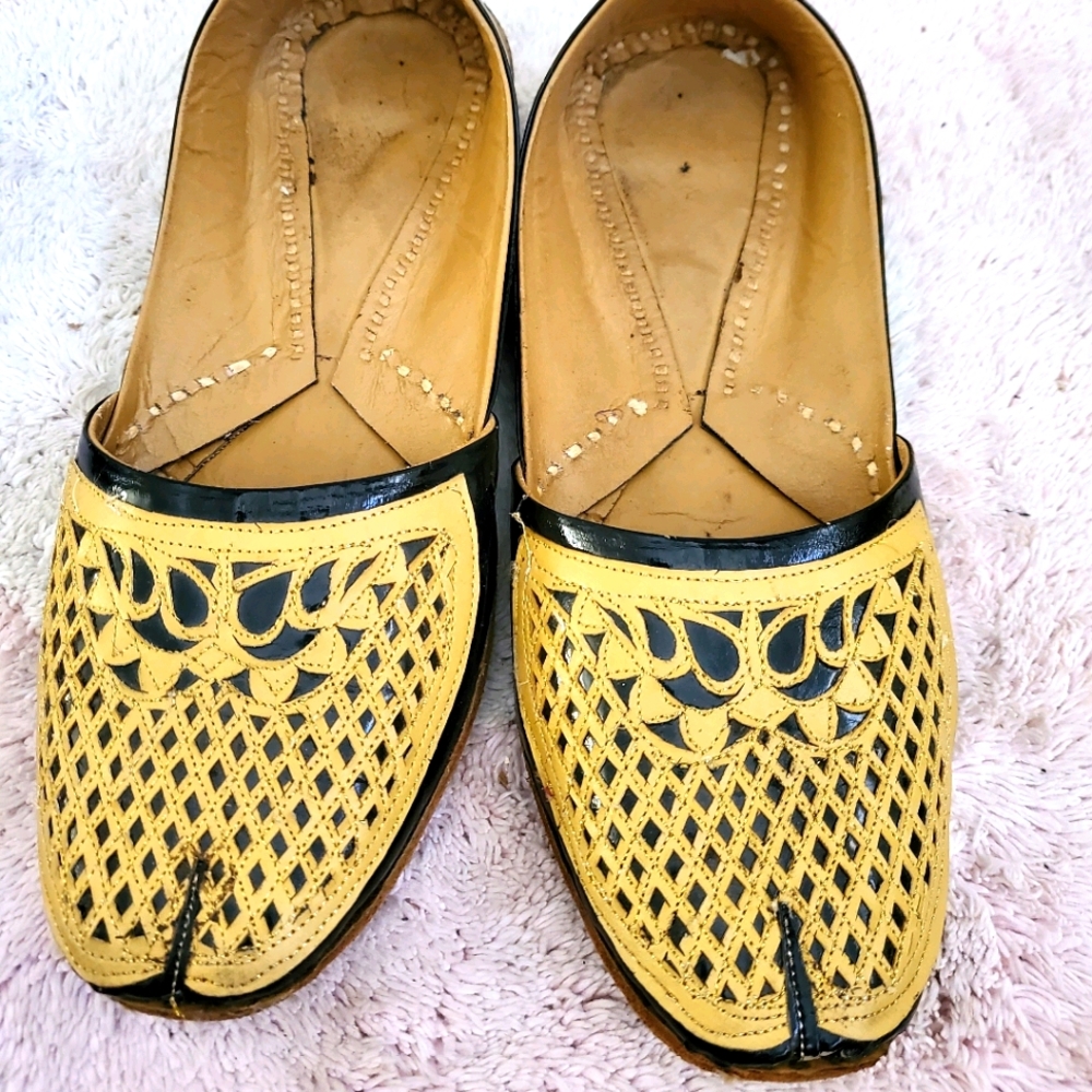 Indian Men's Wedding Majori Jutti black gold